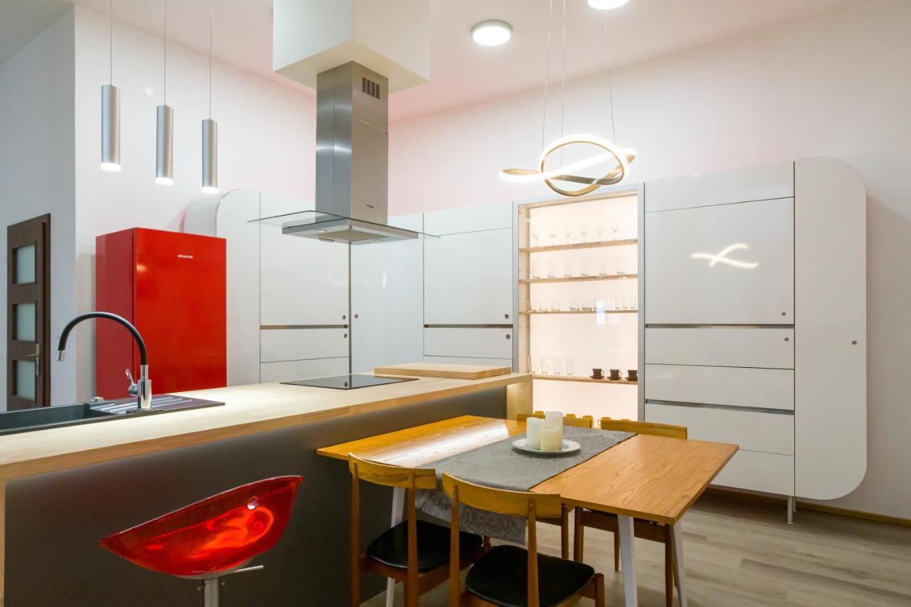 Luxusni Velky Apartman S Terasou V Centru Litomysle Ngoại thất bức ảnh